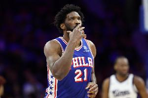 继续强势发挥！恩比德19中9&罚球13中11砍下全场最高33分 另有9板