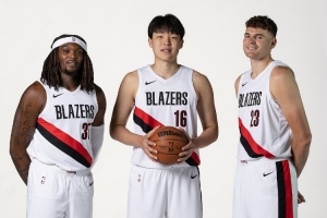 拓媒：无意冒犯杨瀚森 我们没好的替补中锋 克林根强撑了36分钟