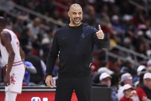 乌度卡：我们要保持同样的投篮选择 在犯规和失误方面更聪明一些