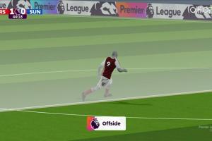 热苏斯单刀倒地，裁判先给阿森纳点球，随后举手示意越位