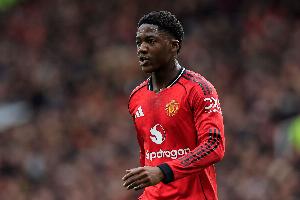 泰晤士：梅努和曼联开启续约谈判，他对未来的顾虑已经烟消云散