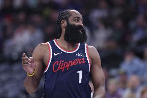 名记：骑士希望哈登提升莫布里&阿伦的表现 同时分担米切尔的担子