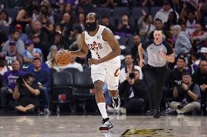 快船没有慌张地给哈登续约 而是选择果断出手 仍着眼于长期愿景