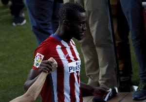 球报：杰克逊·马丁内斯捐款被牧师挪用，西班牙法庭判牧师有罪