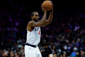 小卡谈连续30场20+：我就是想赢下比赛 愿意用它换更多的胜利