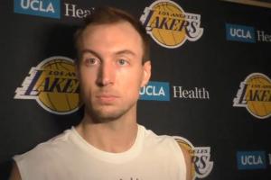 在这支球队能做到些什么？肯纳德：我准备好投很多空位三分了