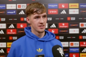 弗莱彻之子谈曼联首秀：职业生涯至今最重要时刻，没什么能超越它