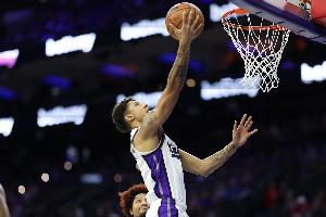 值得培养!24号秀克利福德砍全队最高30分 三分9中5&填满数据栏