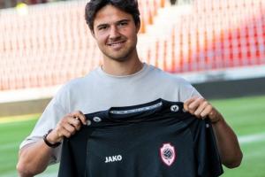 已是红魔门神！20岁时拉门斯竞争不过米尼奥莱，果断跳槽终于发光