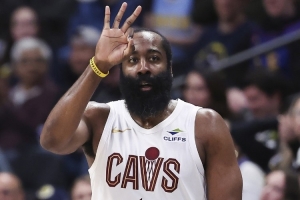 解说：哈登是本世纪最强的五人之一 夺冠与否不是他一人能决定的