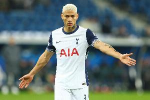 ESPN：弗拉门戈今夏愿2500万签里沙利松，后者更想去沙特或土耳其