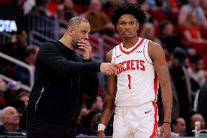 乌度卡谈阿门：他在全方位都有发挥 攻防两端都是高水平