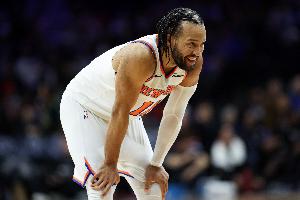 布伦森：加时赛唐斯掩护犯规领到六犯时 我应该要更耐心一些