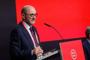 卢赞：西班牙理应举办2030世界杯决赛 我们男足女足排名都是第一