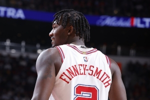 乌度卡谈电风扇：他对小卡的防守非常好 进攻端手感迟早会回来的