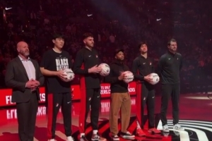 队记：全明星赛没有压力 杨瀚森更容易发挥 秀出精彩表现