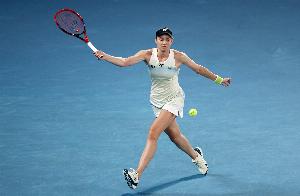 将战郑钦文！莱巴金娜击败王欣瑜，收获生涯第400场单打胜利