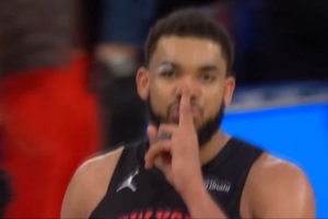 这是干啥？唐斯两罚全中绝平进加时 让主场观众安静？