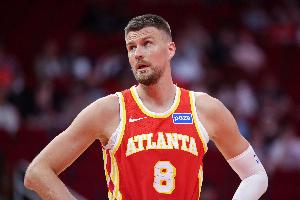 科尔：波津幽默感十足大家都喜欢他 他也很快融入了球队