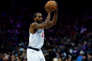 这队不好带！伦纳德19中7得24分8板3助1断 连续32场20+队史第三长