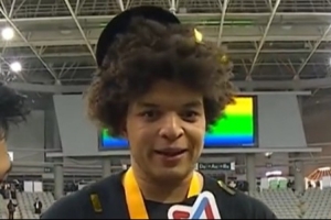 洛夫顿：假期会保持自律 最终目标还没有达成 不可以松懈