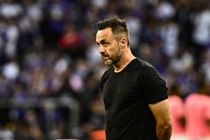 电讯报谈热刺主帅候选：德泽尔比、波切蒂诺、罗比·基恩在列