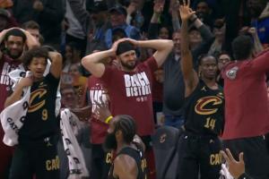 杀疯了！梅里尔半场9中9&三分7中7狂砍26分 三分刷刷狂进啊！