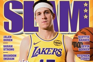 落选少年追逐梦想！里夫斯成为《SLAM》杂志最新一期封面人物
