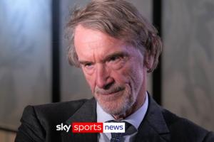 拉爵“英国被移民殖民了”言论遭多方批评，英国首相：他应该道歉