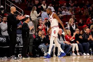 杜兰特：卢指导的战术很有创意 他的理念就是绝不能让我打得舒服