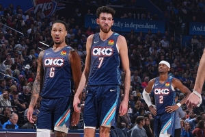 Skip：雷霆阵容太有深度了 他们将在西决淘汰马刺&且成功卫冕