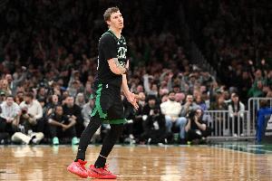 马祖拉：谢尔曼真的变得更出色了 我非常欣赏他的防守全能性