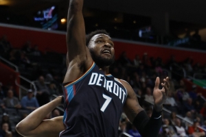 17中10砍22分！活塞主帅：篮球就是里德的全部 每天都全身心投入