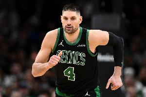 越来越融入！武切维奇12中7高效砍19分11板3助2帽 正负值+26！