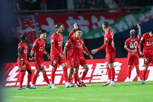 博主：热身赛河南队1-2不敌深圳青年人，新援姆布拉连场破门