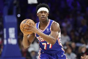 外线没开！埃奇库姆三分5中0拿到14分4板2助1帽 正负值-29