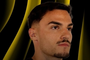 苗原：阿尔瓦罗的经纪人要求总价130万欧，山东泰山在做最后决策