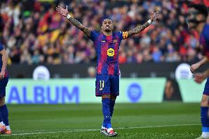 世体：拉菲尼亚恢复训练，有望对阵赫罗纳时重返赛场