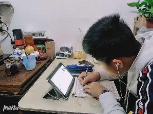 足球报：鲁能足校也成挖人的另一主要目标，有的球员已经流失