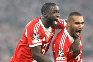 于帕上赛季至今出场37轮均保持不败，是五大联赛非门将球员之最