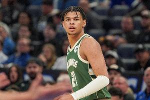 戴格诺特谈吉昂：离队后打得很好这在很多方面对我们是好事