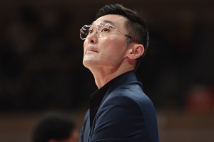 刘炜：感谢新疆队所有工作人员以及球迷 祝愿新疆篮球越来越好