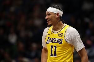 海斯：我们已经找到了赢下关键比赛的方法 下半赛季要保持势头