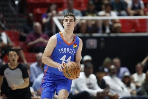 解说：吉昂发挥出色弑旧主&托皮奇战胜癌症迎首秀 都让人挺感动