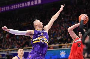 孙悦：我的追帽都是被逼出来的 人家一步就给你过了你不追也没辙