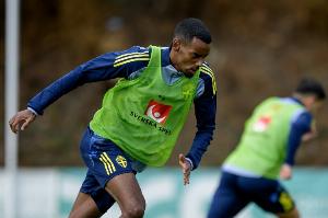 波特：希望伊萨克和库卢都能赶得上世预赛附加赛，两人都还有机会