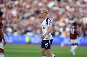 TA：热刺冬窗拒绝放贝里瓦尔离队，切尔西与维拉等曾有意