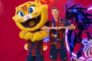 用心！巴萨众将送马年祝福，莱万、库巴西、佩德里学说中文