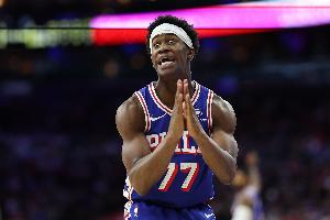 埃奇库姆谈全明星难忘瞬间：我居然能坐在贾巴尔旁边 这也太棒了