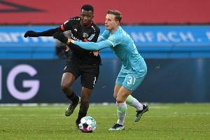 本赛季德甲4球2助攻，罗马诺：药厂中卫塔普索巴在夏窗备受关注